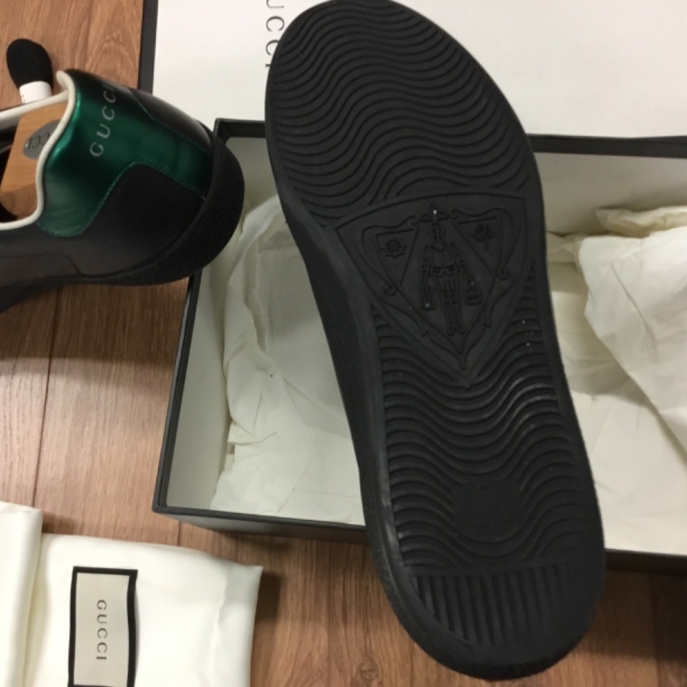 GUCCI MENS ACE G LOGO SNEAKERS SIZE 12 STYLE 576136 - Picture 8 of 10